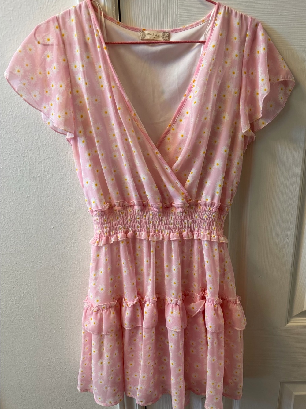 Pink Daisy-Print Flutter-Sleeve Mini Dress